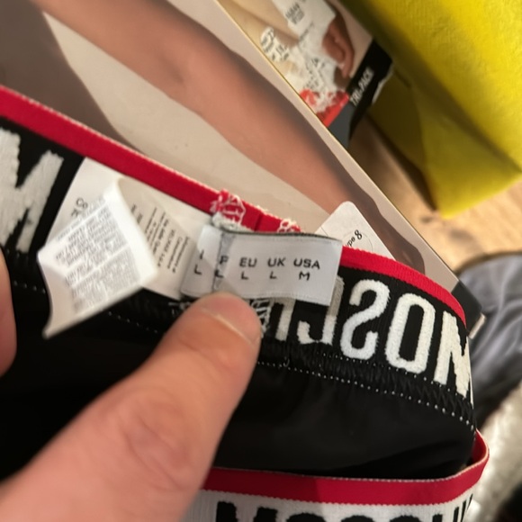 Moschino 6 Pairs Boxer Briefs (Fits Small) - Picture 6 of 6